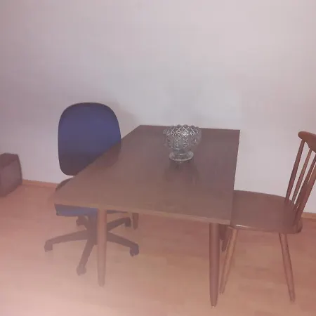Messe Airport Homestay *