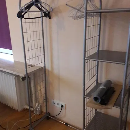 Messe Airport Homestay